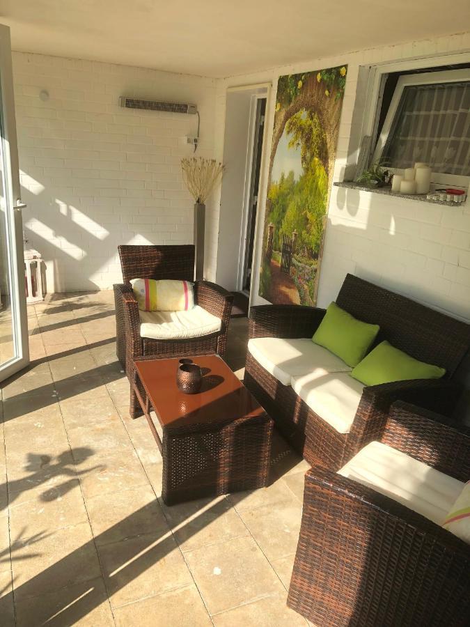 Ferienwohnung Apartment Dettum Mit Eigenem Bad, Kochnische Und Wintergarten Екстер'єр фото