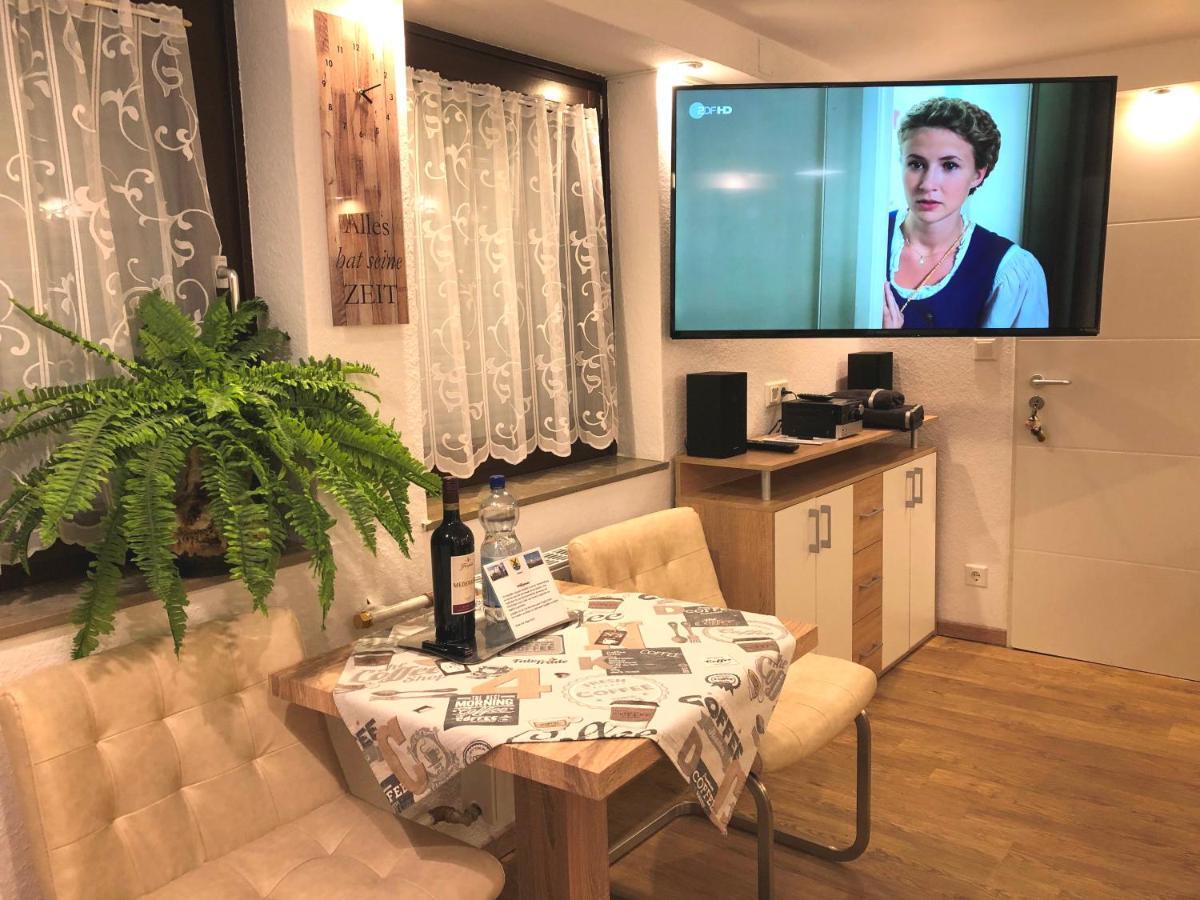 Ferienwohnung Apartment Dettum Mit Eigenem Bad, Kochnische Und Wintergarten Екстер'єр фото