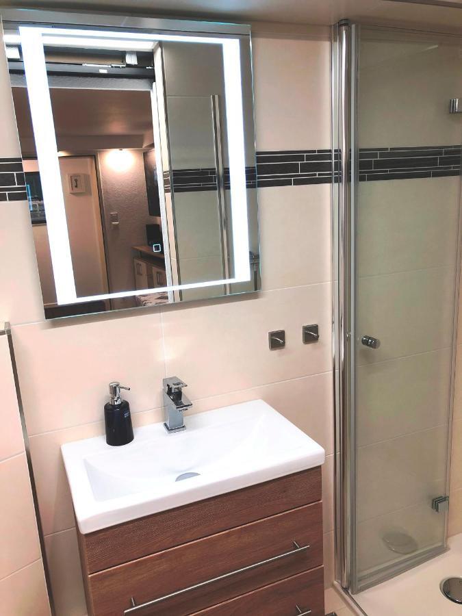 Ferienwohnung Apartment Dettum Mit Eigenem Bad, Kochnische Und Wintergarten Екстер'єр фото